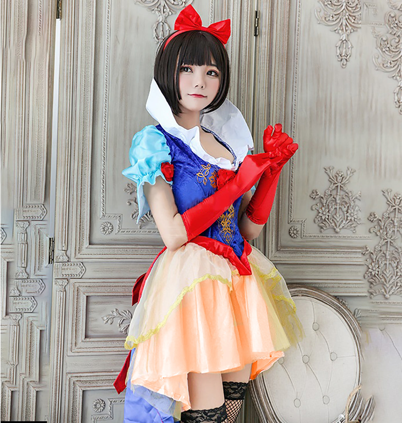 白雪姫 プリンセス コスチューム ドレス 全身 横向き SnowWhite ハロウィン 衣装