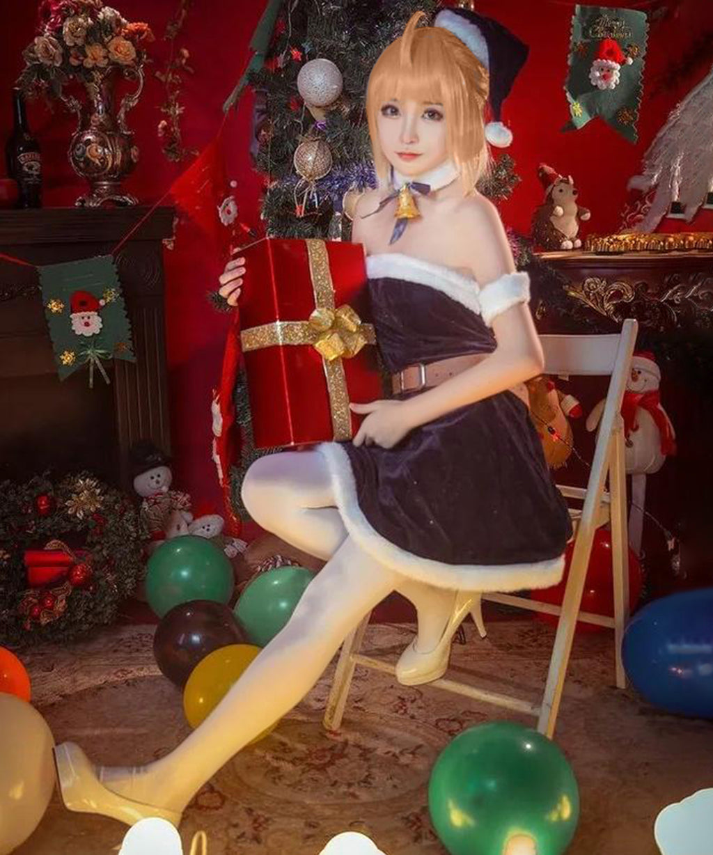 Fate Grand Order セイバー（アルトリア）のサンタ衣装コスプレ 全身像 ウィッグ、帽子、ベルト付き