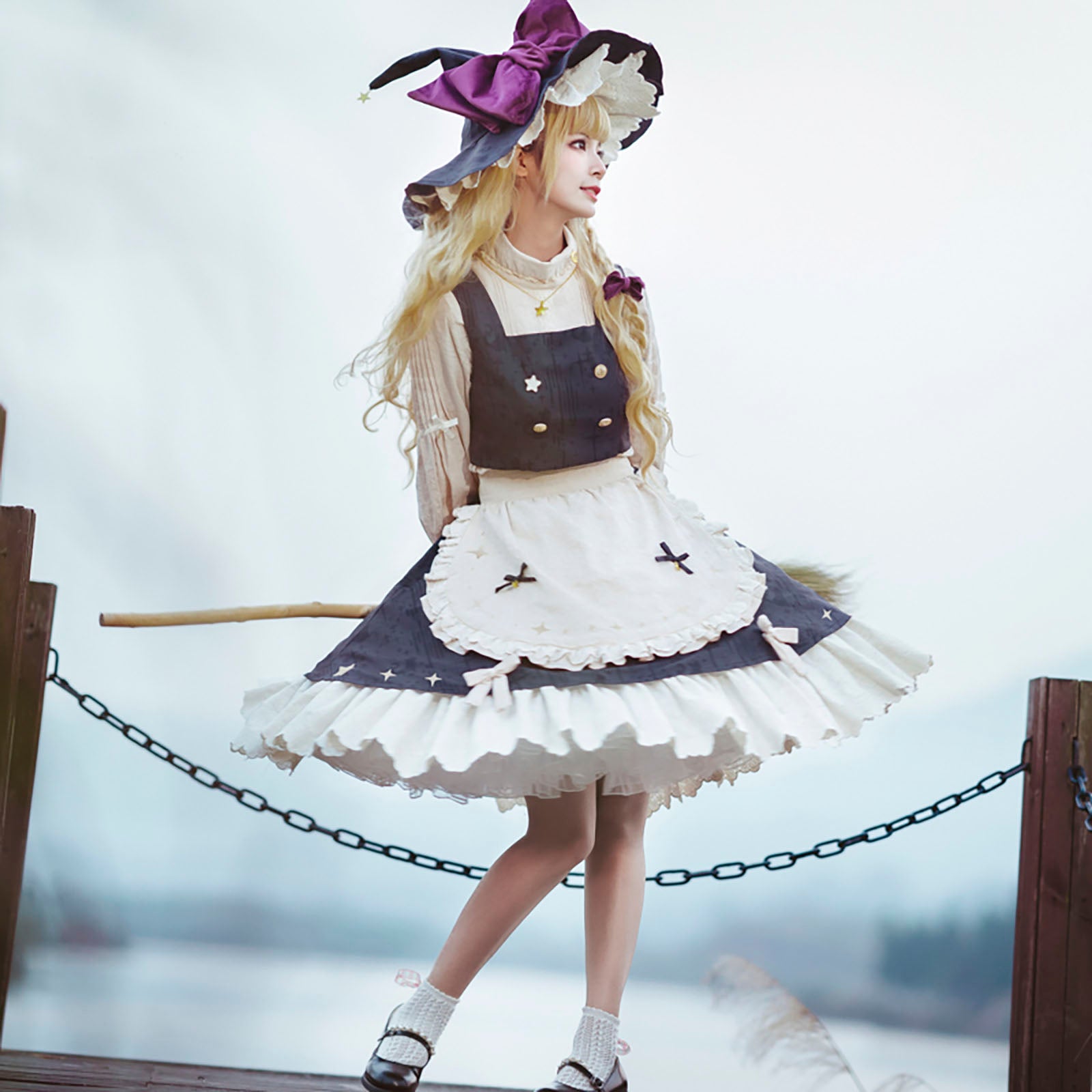 魔女風 コスプレ衣装 スカートとエプロンセット　東方　魔理沙