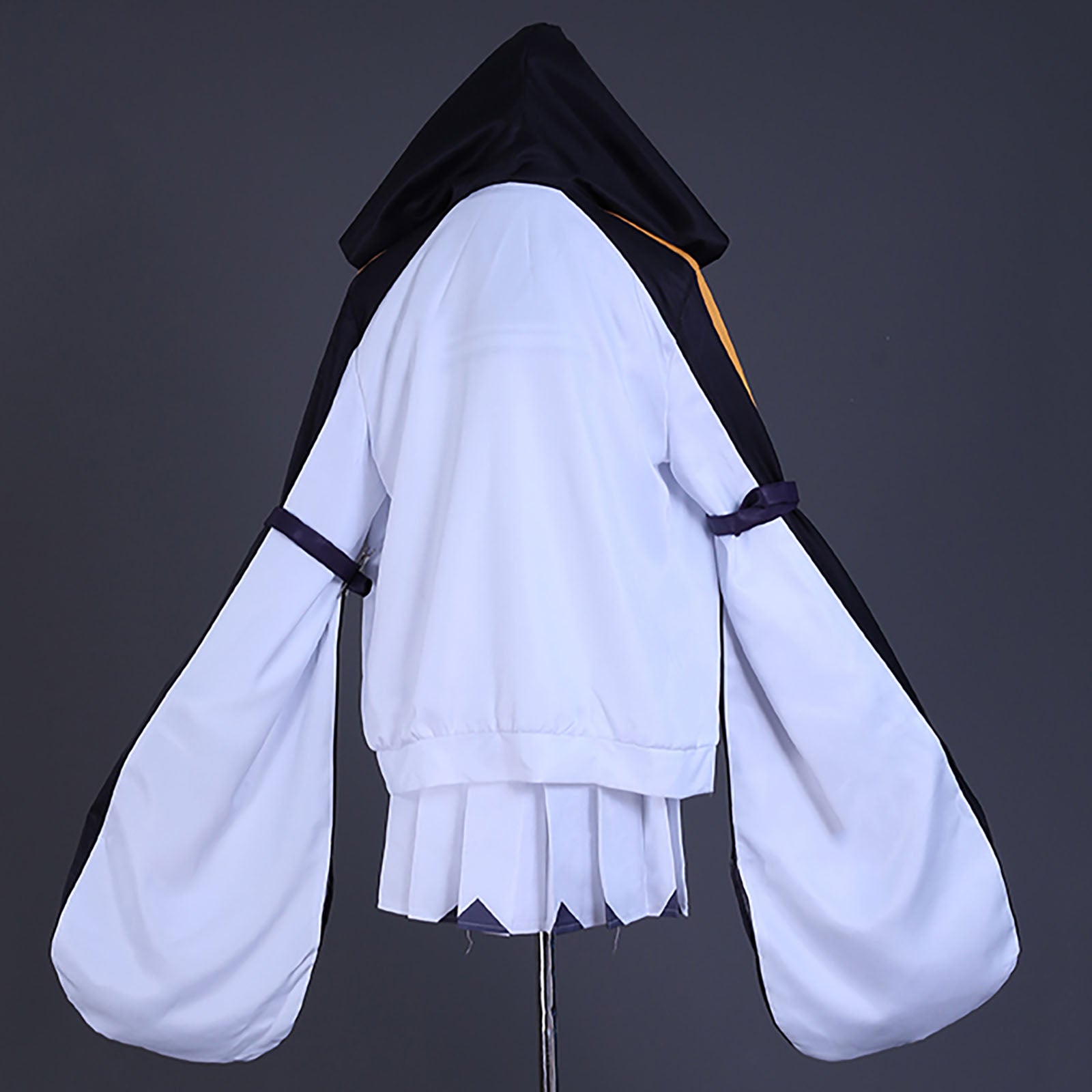 ペトラグリン Petra Gurin にじさんじ コスプレ VTuber 衣装背面
