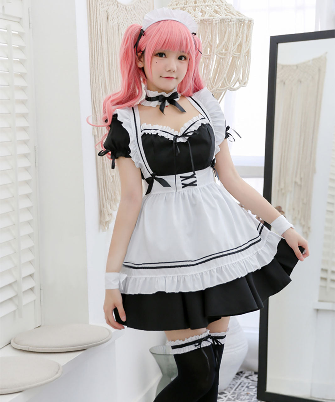 メイド服 コスプレ モノクロ パフスリーブ スクエアネック ミニ丈